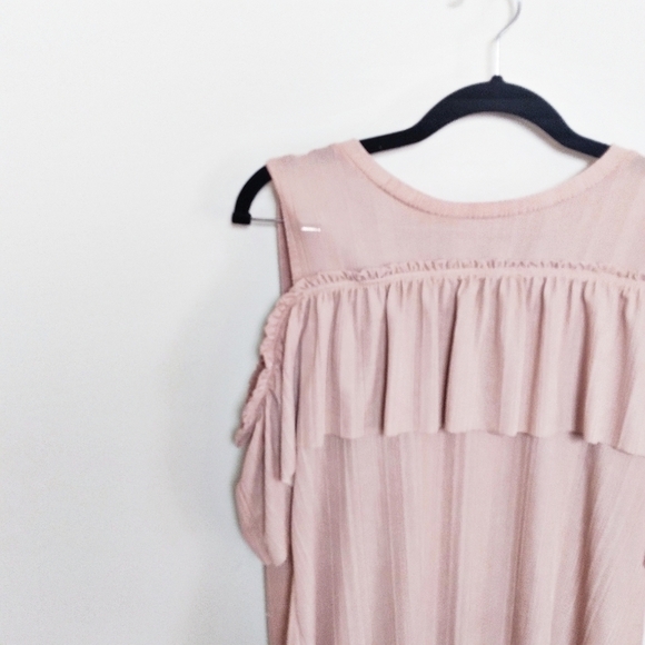 Blu Pepper Blush Pink Ruffle Detail Cold Shoulder Tank Top Size Large - Picture 4 of 7